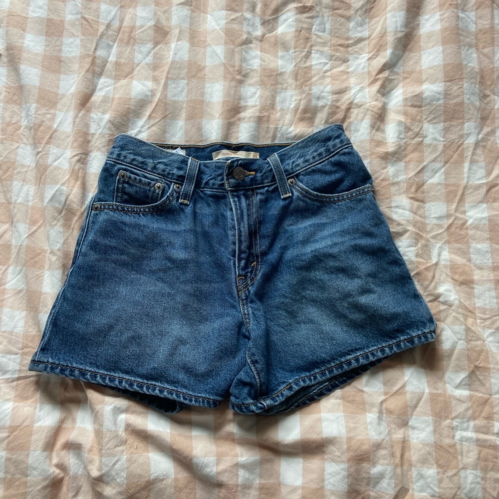 Levi’s 80’s mom shorts